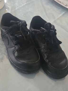 Nike Black Kids Sneakers with Lace Closure